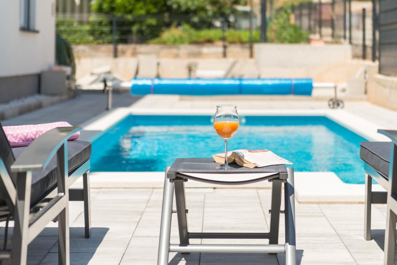 New, Private Heated Swimming Pool, Free Parking, Trogir Centar公寓 外观 照片