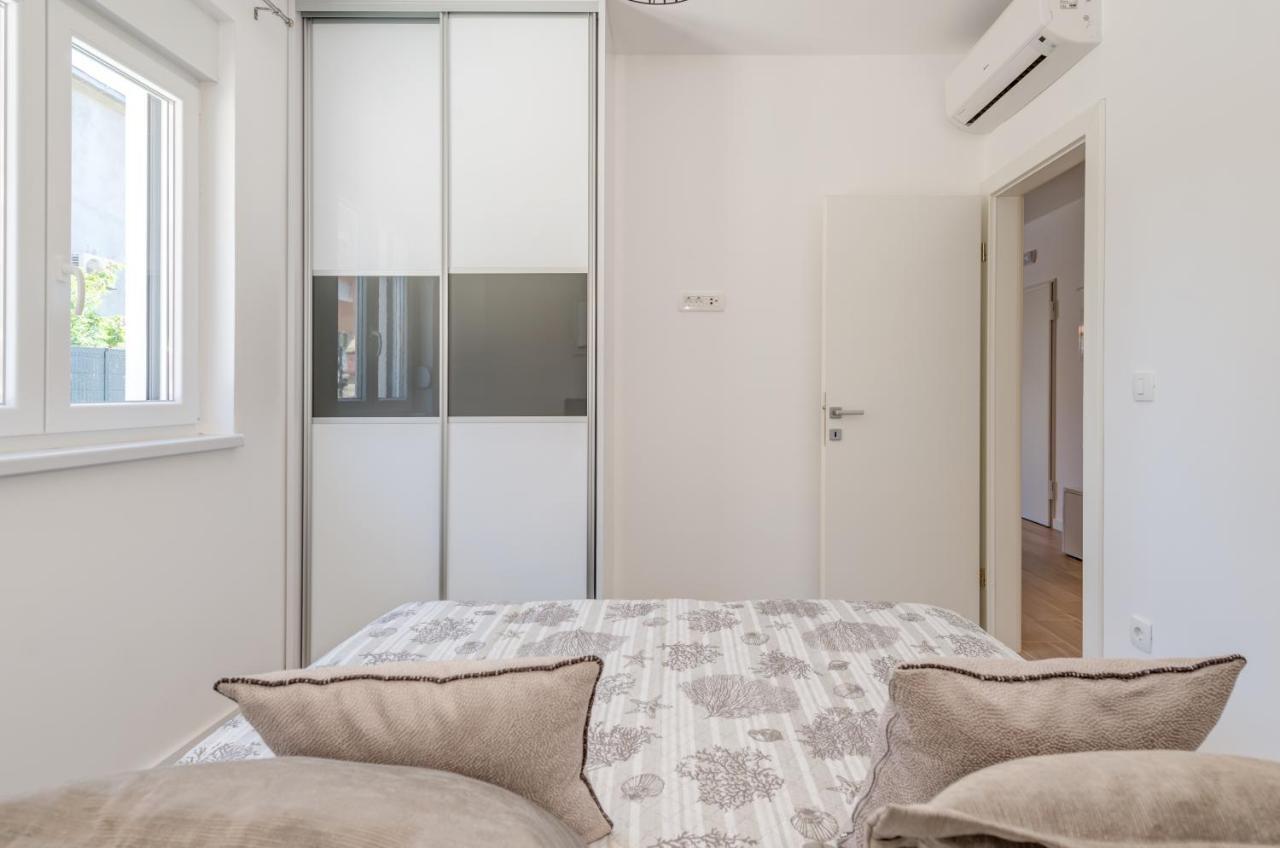 New, Private Heated Swimming Pool, Free Parking, Trogir Centar公寓 外观 照片