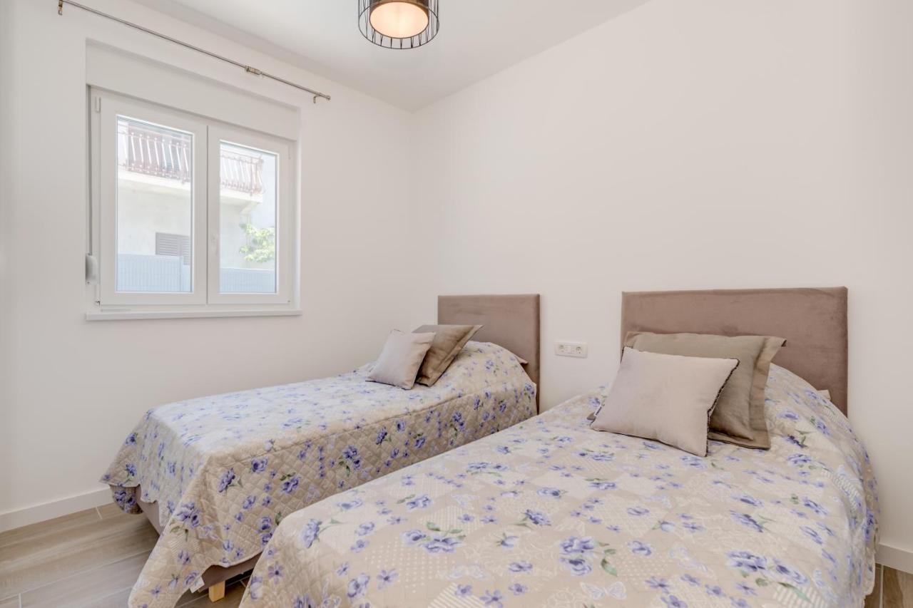 New, Private Heated Swimming Pool, Free Parking, Trogir Centar公寓 外观 照片